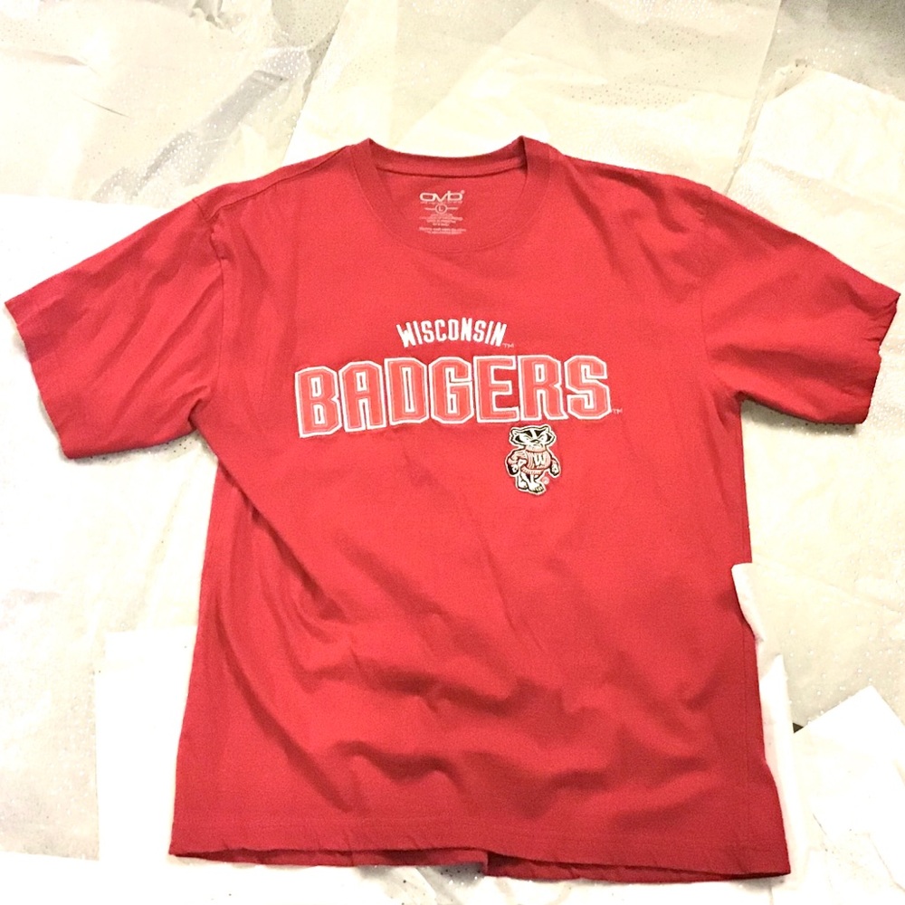 UW Badgers Short Sleeve Embroidered Tee